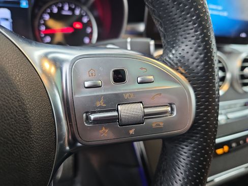 Used 2022 Mercedes-Benz GLC 300 GLC 300 image 18