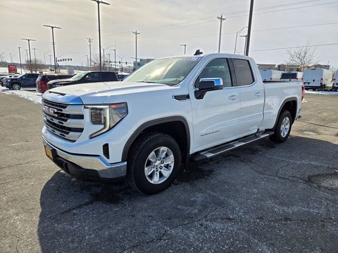 Used 2023 GMC Sierra 1500 SLE image 8