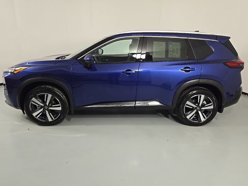 Used 2021 Nissan Rogue SL w/ Premium Package image 4