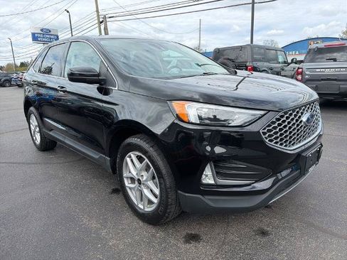 Certified 2023 Ford Edge SEL w/ Convenience Package AWD/4WD image 2