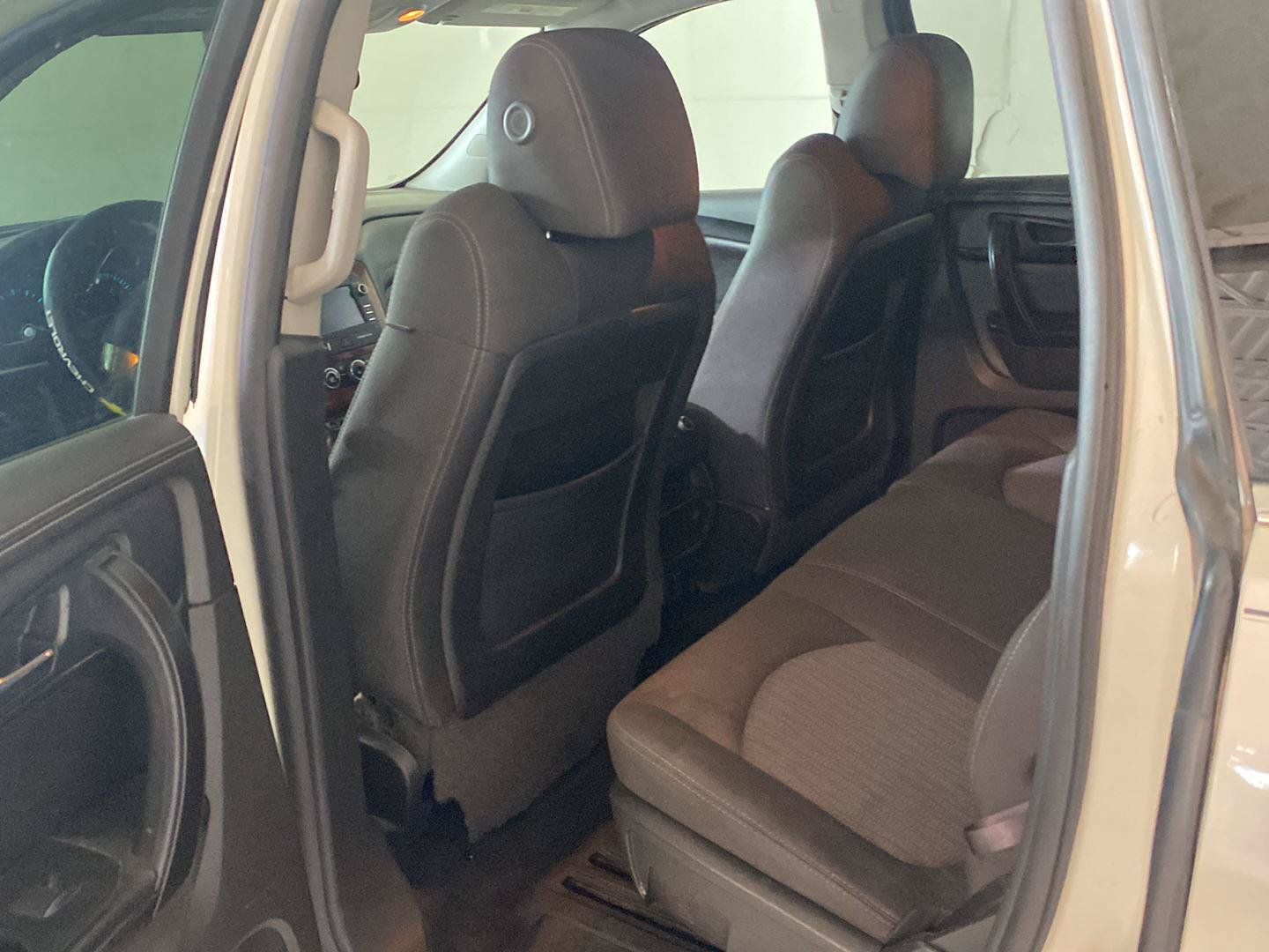 Used 2014 Chevrolet Traverse LT w/ All-Star Edition FWD image 28