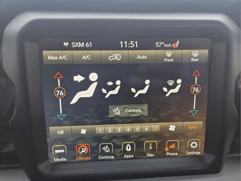 Used 2022 Jeep Wrangler Unlimited Rubicon w/ Xtreme Recon 35" Tire Package image 13