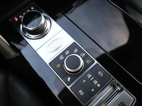 Used 2019 Land Rover Discovery HSE image 46