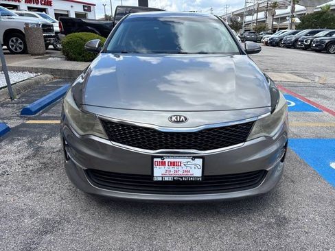 Used 2018 Kia Optima LX FWD image 2