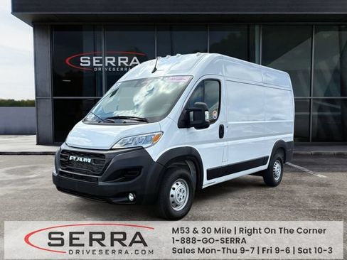 Used 2025 RAM ProMaster 2500 w/ Convenience Group FWD image 1