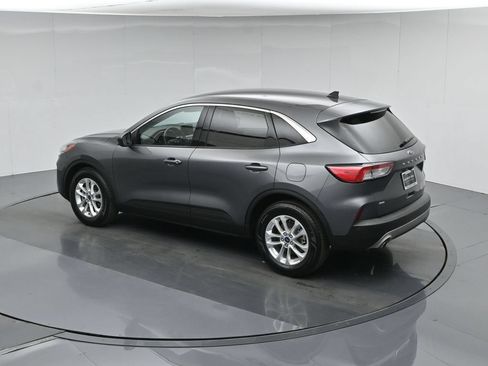 Used 2022 Ford Escape SE FWD image 39