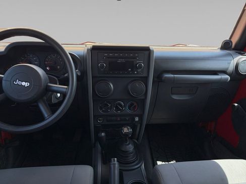 Used 2009 Jeep Wrangler Unlimited X w/ Trailer Tow Group AWD/4WD image 11