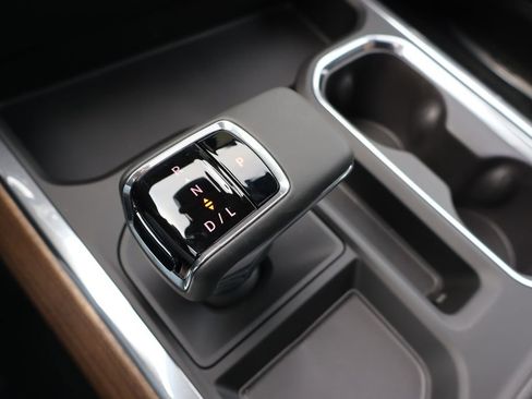 New 2026 Chevrolet Silverado 1500 High Country w/ Technology Package AWD/4WD image 10