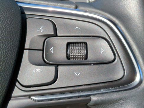 Used 2021 Buick Envision Avenir w/ Technology Package II image 14