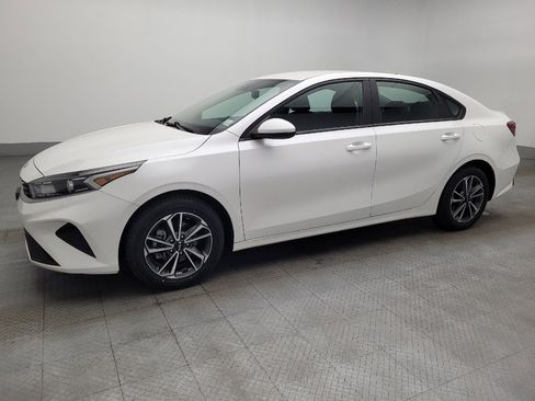 Used 2023 Kia Forte LXS FWD image 2