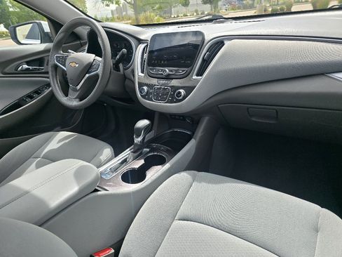 Used 2022 Chevrolet Malibu LT FWD image 24