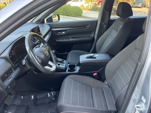 Used 2024 Honda CR-V Sport image 16