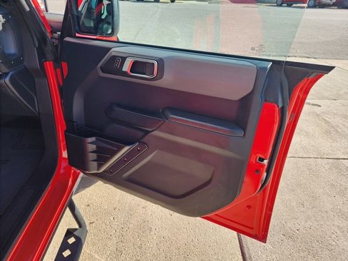 Used 2024 Ford Bronco Big Bend image 12