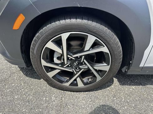 Used 2023 Hyundai Kona Limited AWD/4WD image 8