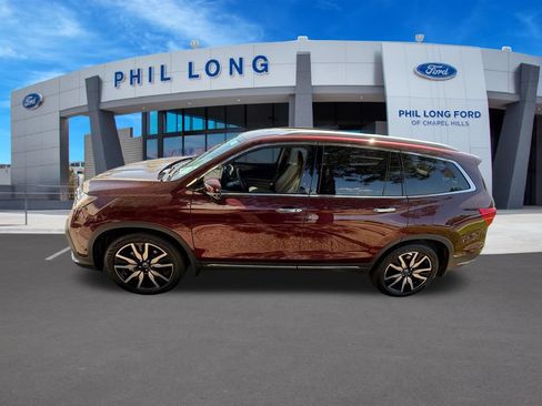 Used 2022 Honda Pilot Touring image 2