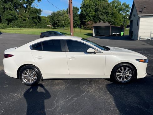Used 2021 MAZDA MAZDA3 s FWD image 7
