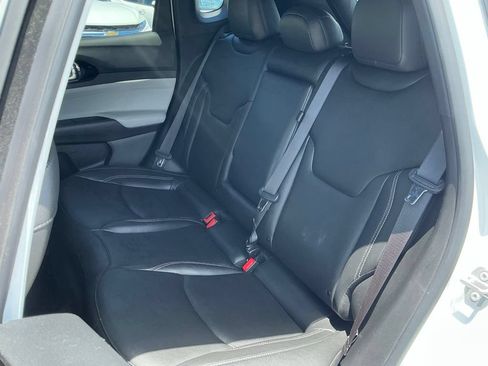 Used 2025 Jeep Compass Limited AWD/4WD image 29