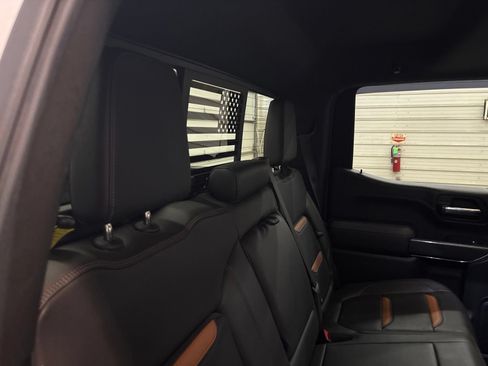 Used 2020 GMC Sierra 1500 AT4 w/ AT4 Premium Package AWD/4WD image 32