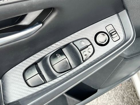 Used 2022 Nissan Sentra SV image 18