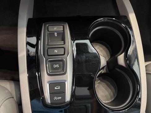 Used 2018 Honda Pilot Elite image 23