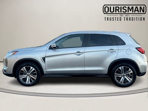 Used 2024 Mitsubishi Outlander Sport SE image 3