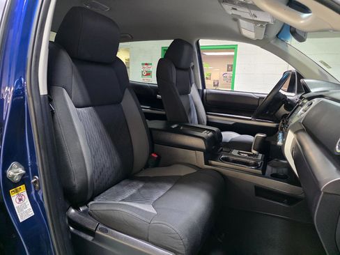 Used 2014 Toyota Tundra SR5 w/ SR5 Upgrade Package image 24