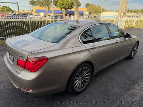 Used 2011 BMW 750i RWD image 76