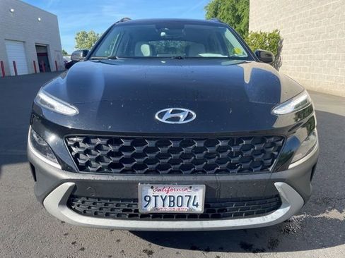 Used 2022 Hyundai Kona SEL image 2