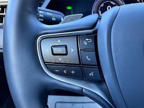 Used 2024 Lexus ES 300h w/ Premium Package image 14