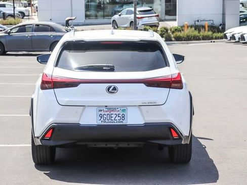 Certified 2024 Lexus UX 250h FWD image 5
