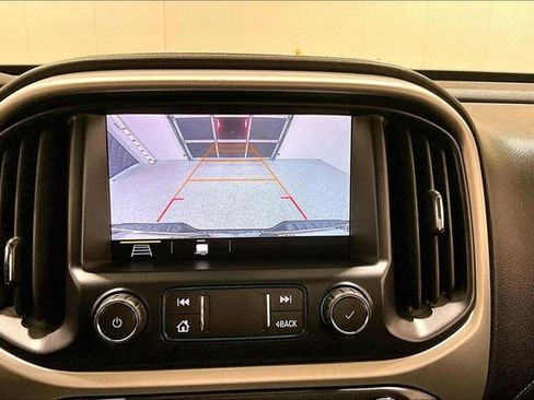 Used 2022 GMC Canyon Elevation image 15