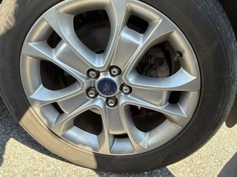 Used 2014 Ford Escape Titanium w/ Equipment Group 401A AWD/4WD image 8
