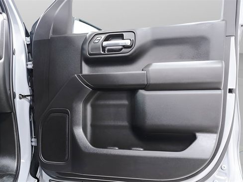 Used 2024 Chevrolet Silverado 1500 Custom image 33