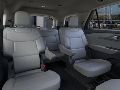 New 2026 Ford Explorer Active AWD/4WD image 12