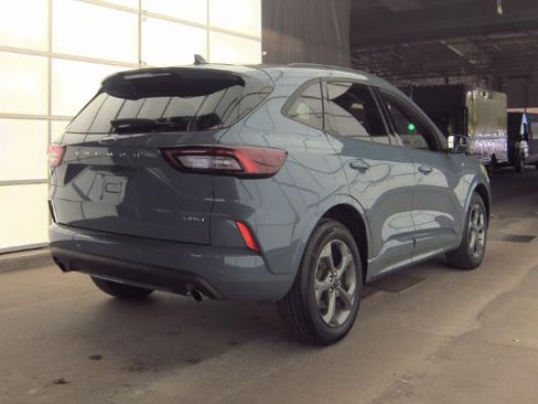 Used 2023 Ford Escape ST-Line w/ Tech Pack #1 AWD/4WD image 3