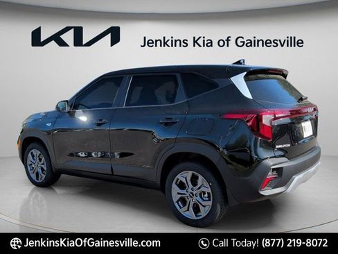 New 2026 Kia Seltos LX image 10