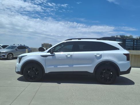 Used 2026 Kia Sorento SX AWD/4WD image 3