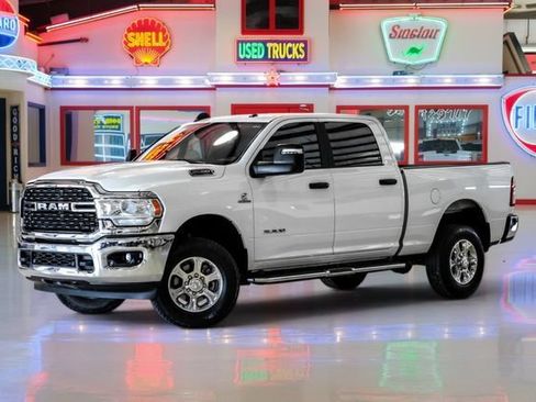 Used 2024 RAM 2500 Big Horn w/ Off Road Package AWD/4WD image 2