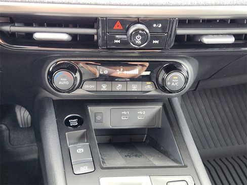 New 2026 Nissan Kicks SV image 14