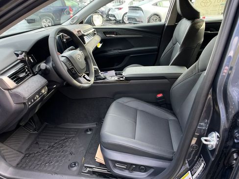 New 2026 Toyota Camry XLE w/ Premium Plus Package image 9