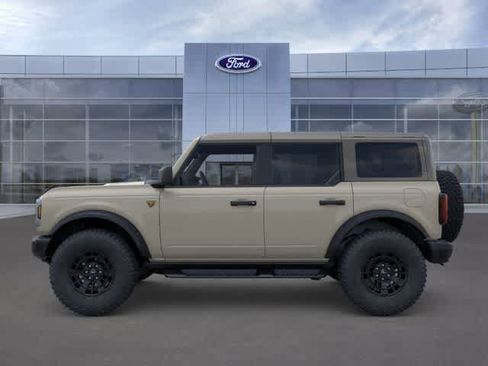 New 2026 Ford Bronco Badlands AWD/4WD image 3