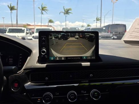 Used 2023 Honda Civic Touring image 14