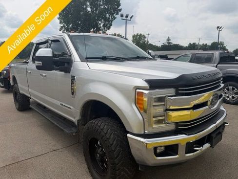 Used 2019 Ford F250 Lariat w/ Chrome Package AWD/4WD image 4