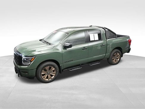 Used 2024 Nissan Titan SV w/ SV Bronze Edition Package RWD image 37