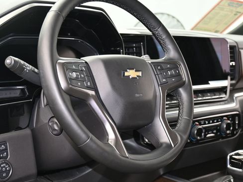 Used 2024 Chevrolet Silverado 1500 High Country w/ Technology Package image 14