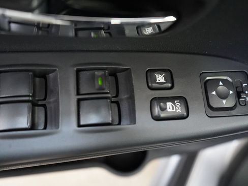 Used 2025 Mitsubishi Outlander Sport ES AWD/4WD image 28