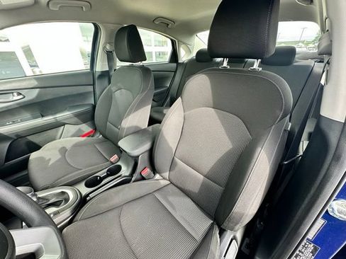 Used 2020 Kia Forte LXS FWD image 5