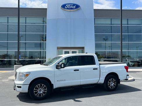 Used 2024 Nissan Titan SV w/ Accessory Utility Package AWD/4WD image 1