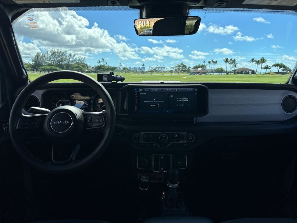 Used 2024 Jeep Gladiator Sport AWD/4WD image 14