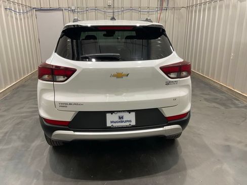 Used 2025 Chevrolet TrailBlazer LT AWD/4WD image 21